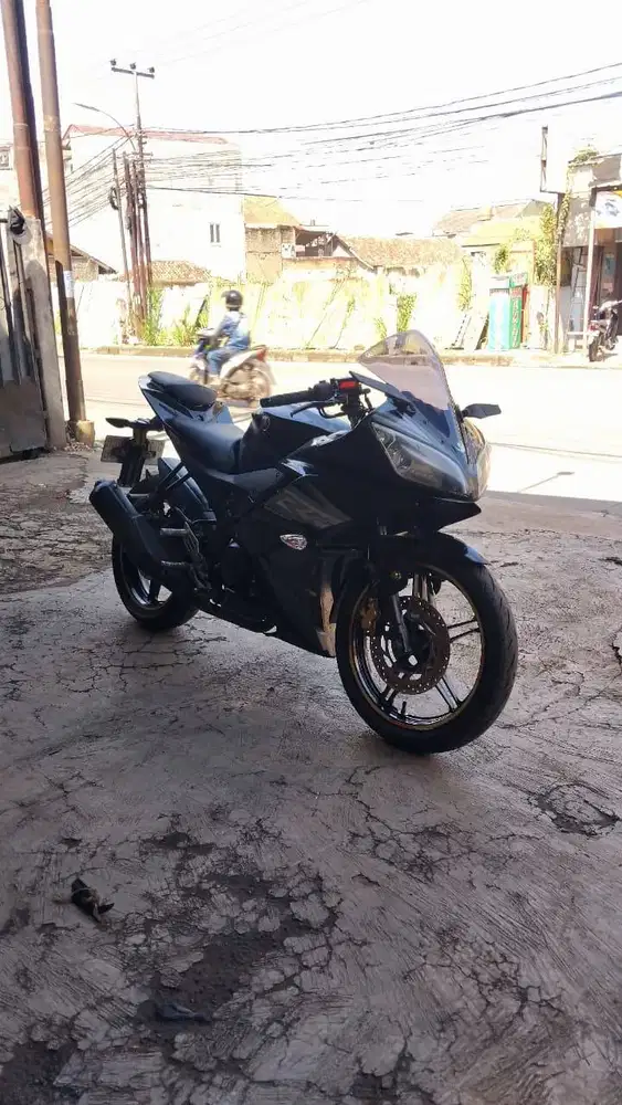 YAMAHA R15 ISTIMEWA SIAP TOURING BUKAN KE BENGKEL