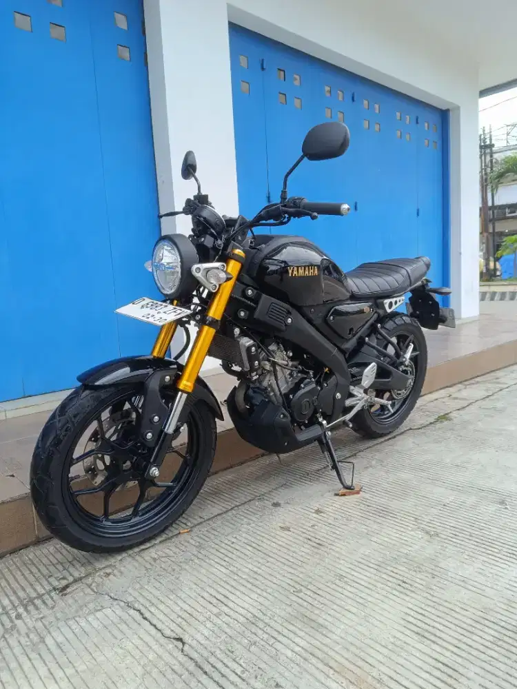 Yamaha xsr 155 2025 mulus antik