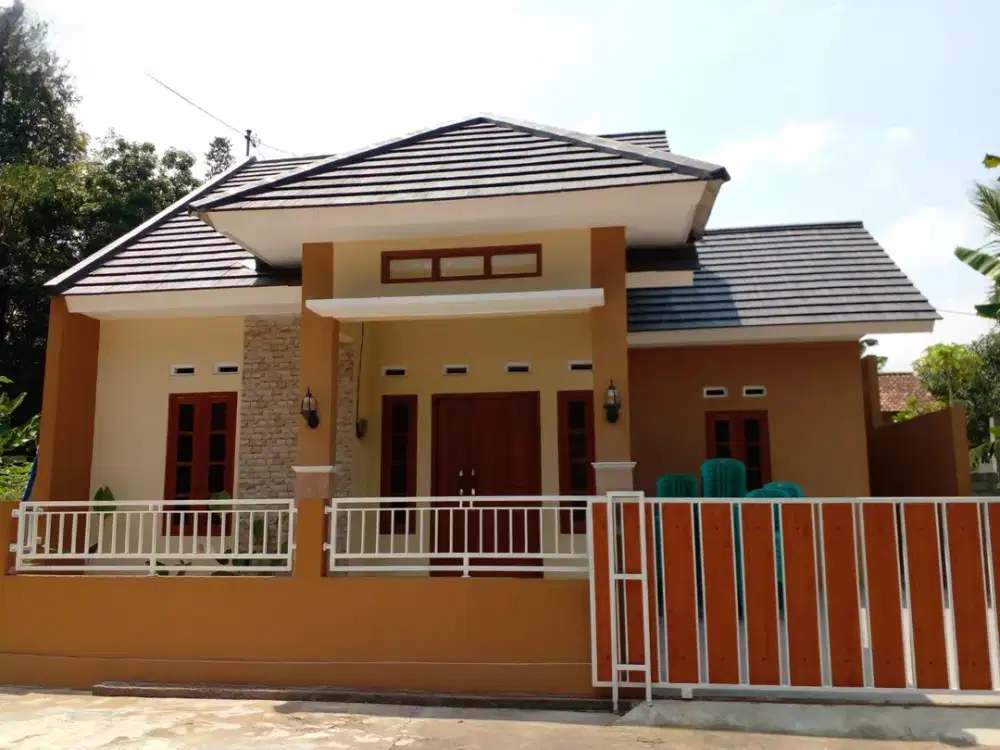 RUMAH CANTIK SIAP HUNI, DESAIN MODERN DEKAT SMP N 1 SEYEGAN