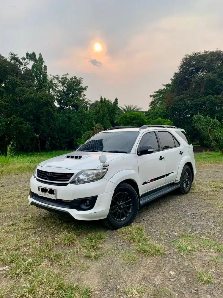 Jual Cepat-Pribadi- VNT TRD Fortuner Deisel- 2013 akhir matic