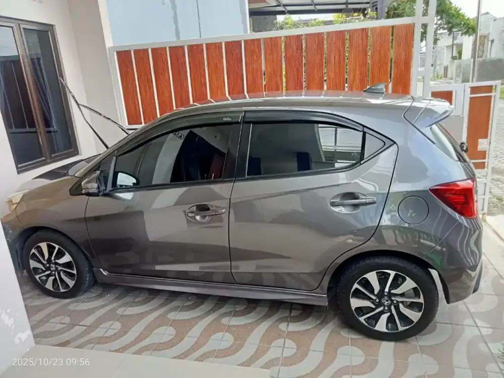 D jual Brio RS AT 2020, aki baru, ban tebal, pajak panjang,