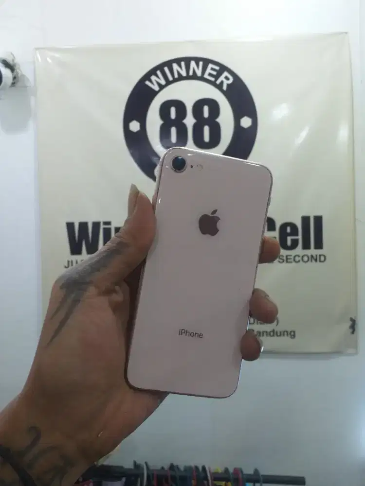 Iphone 8 64gb seconds  pemakaian lamapemakaian