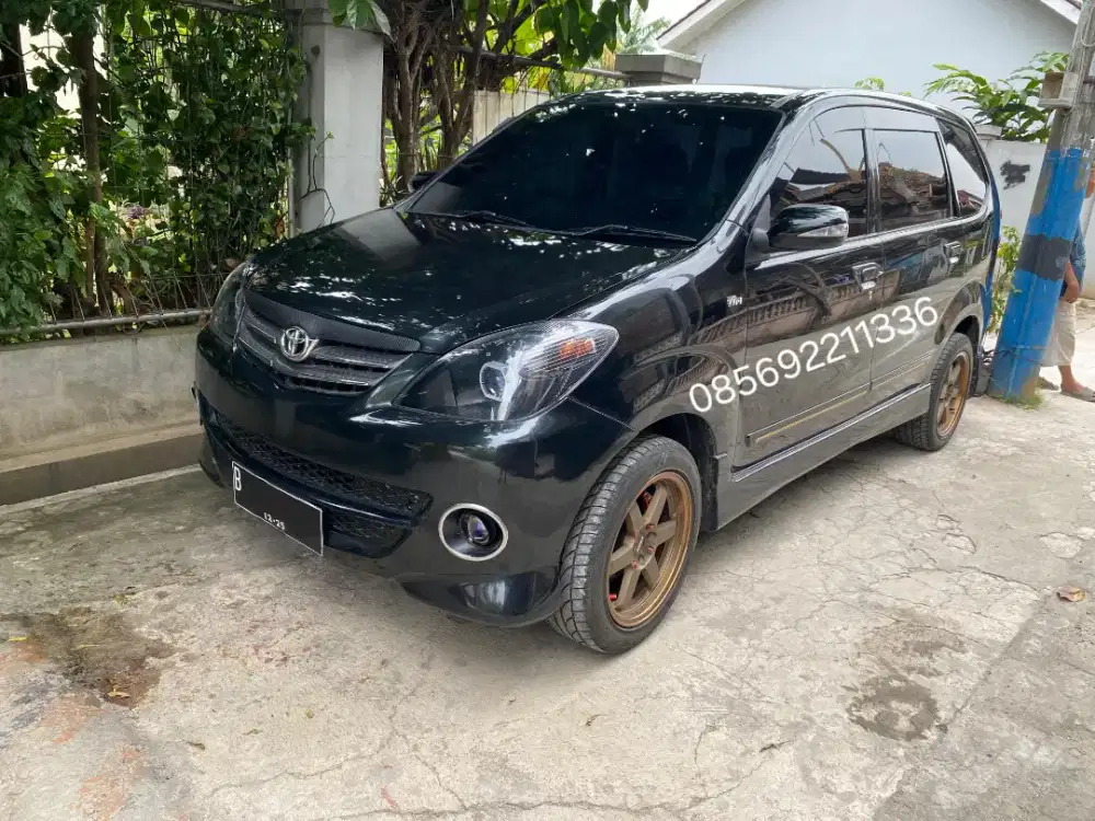 Avanza S AT 1.5 Pajak Hidup . Istimewa Siap Mejeng