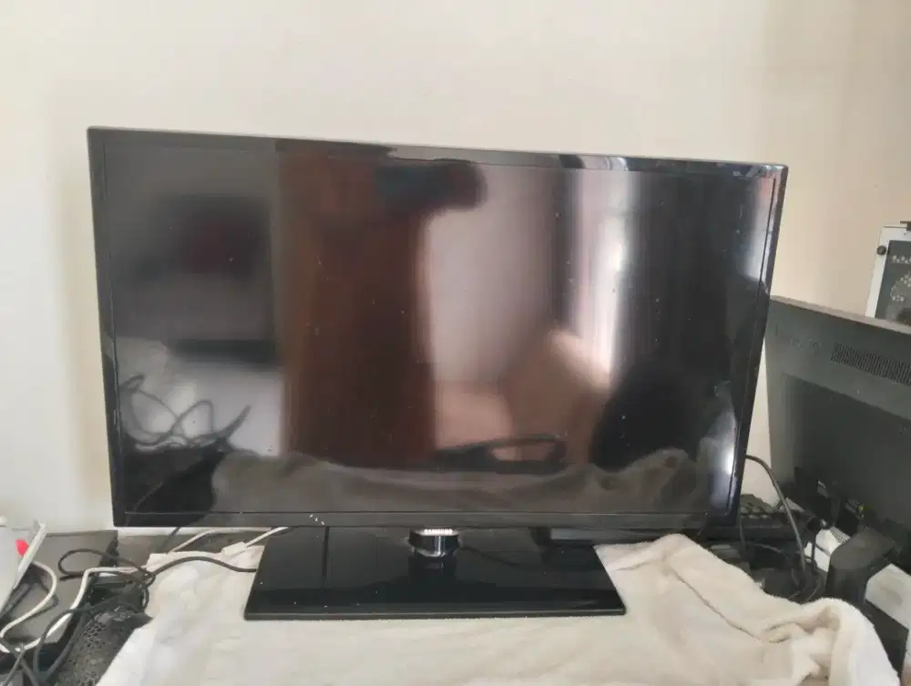 Tv Samsung 32 inch blm smart