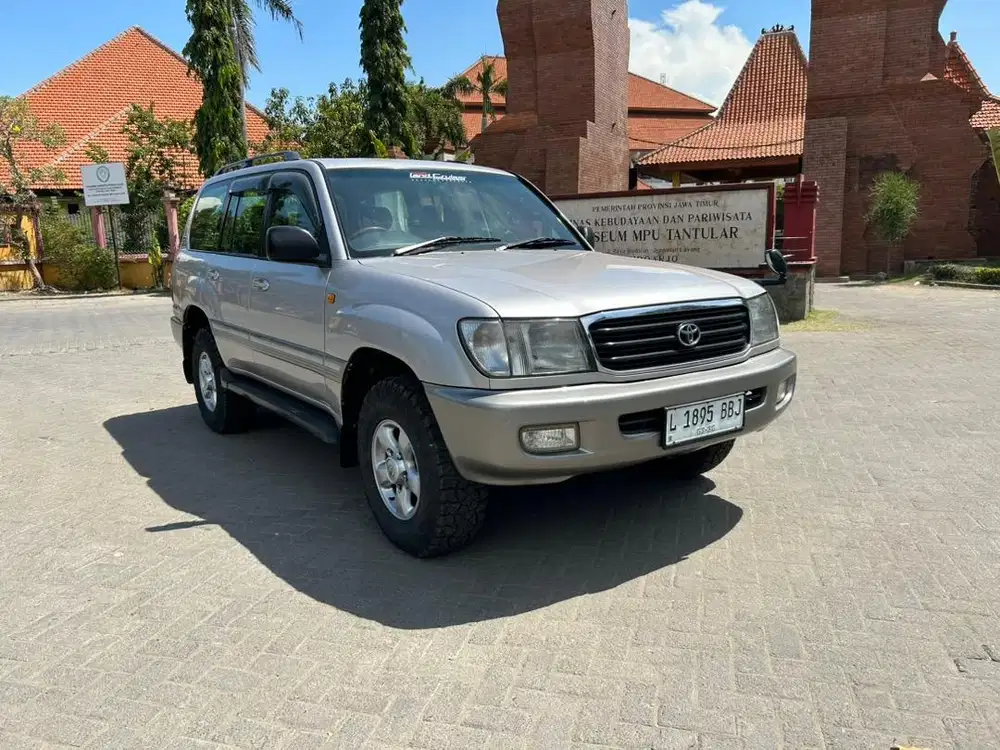 KHUSUS YG CARI LAND CRUISER ISTIMEWA ANTIK BAGUS vx100 Sahara 4x4