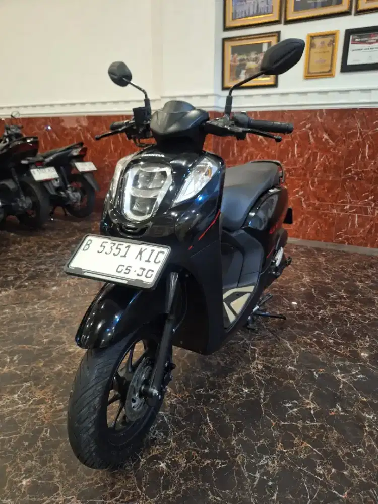 HUB KIKI DP 1.5 JT NEW GENIO CBS 2025/MOTOR MASIH BARU BISA CICIL