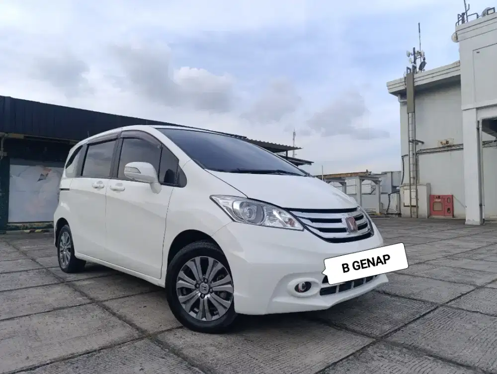 CAKEP!! (KM98RB) HONDA FREED PSD 2015