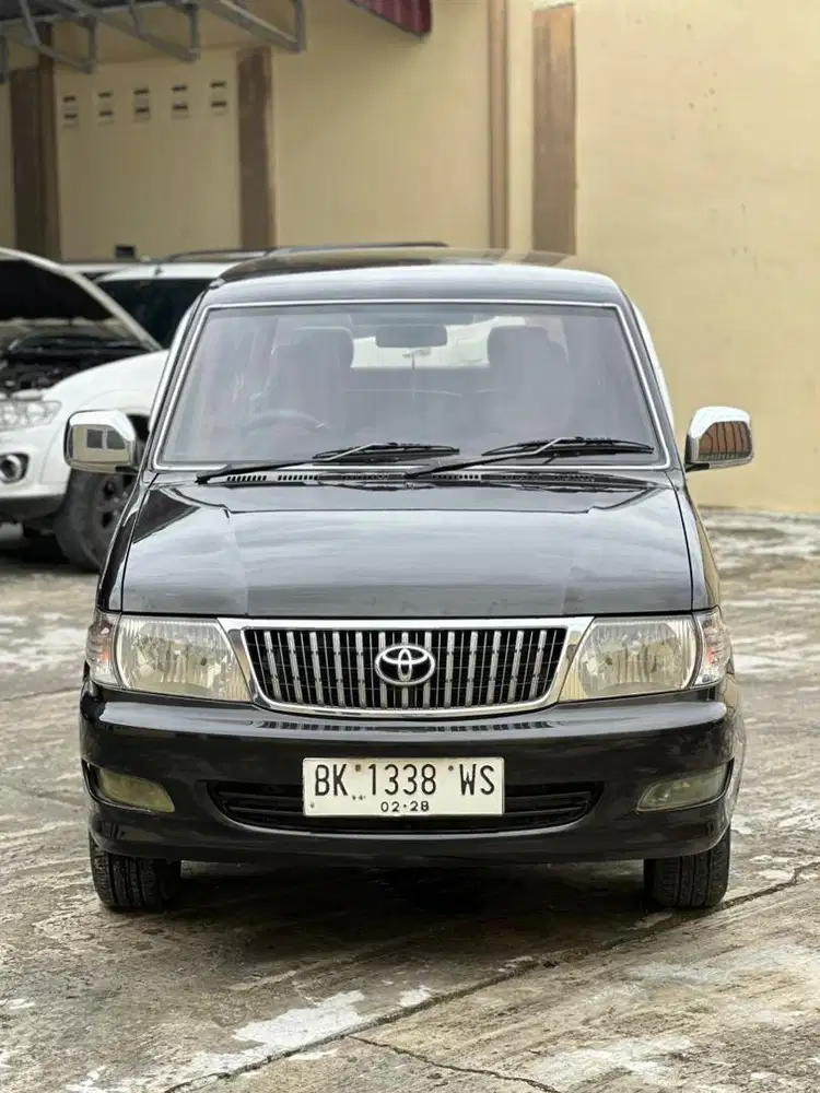 Toyota kijang LGX manual 2003