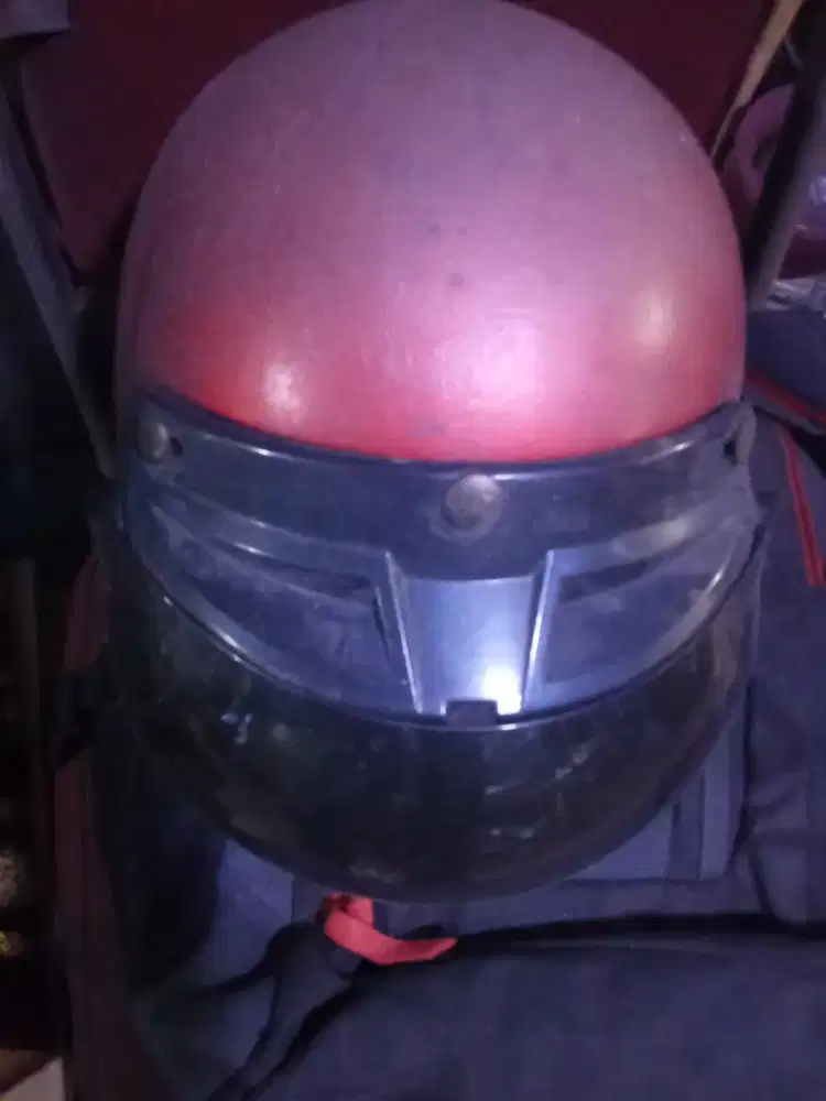 Helm eks cewek merah