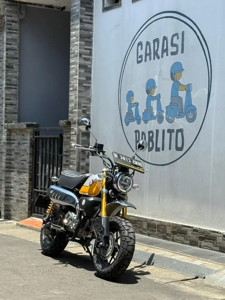 Honda Monkey gen 1 yellow 2021