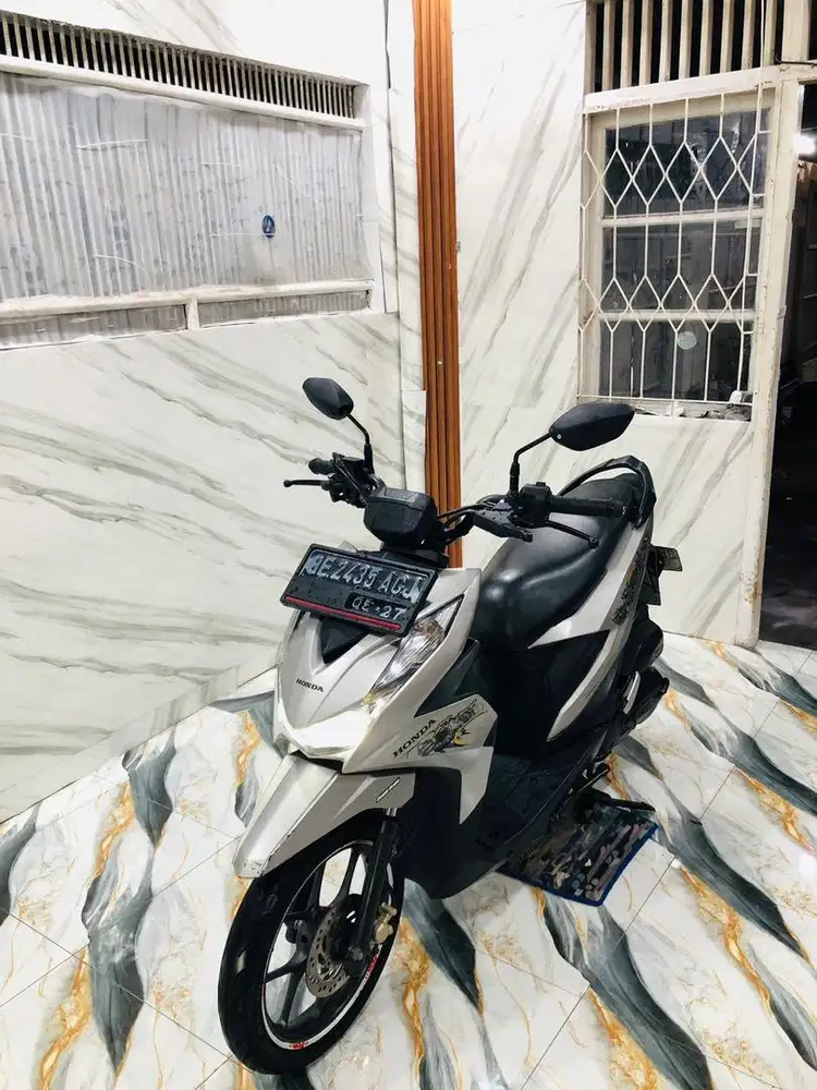 HONDA BEAT STREET NEW ISTIMEWA 2023 Pajak Hidup