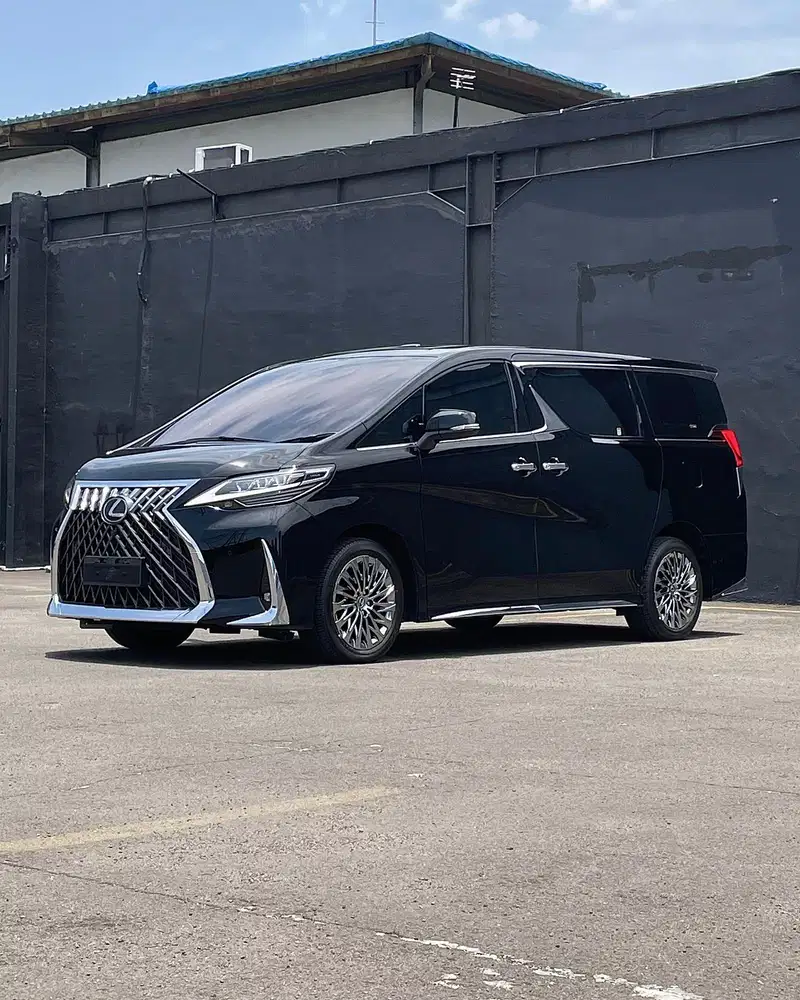 Lexus LM350 VIP (2+2) 2023