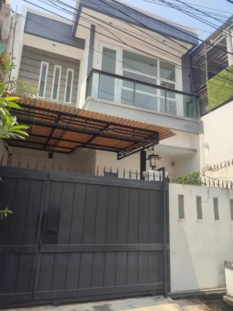 Disewakan Rumah 2 Lantai Di Kayu Putih Pulomas Rawmaangun Jakarta