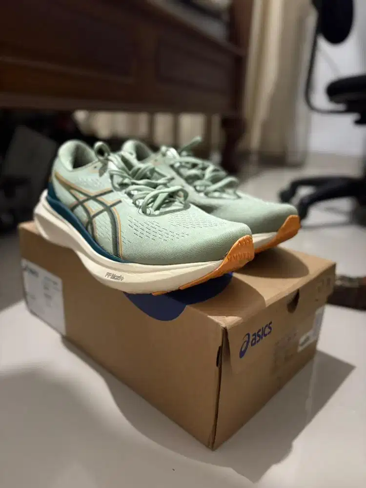 Asics gel kayano 30 size 43,5 original seperti baru
