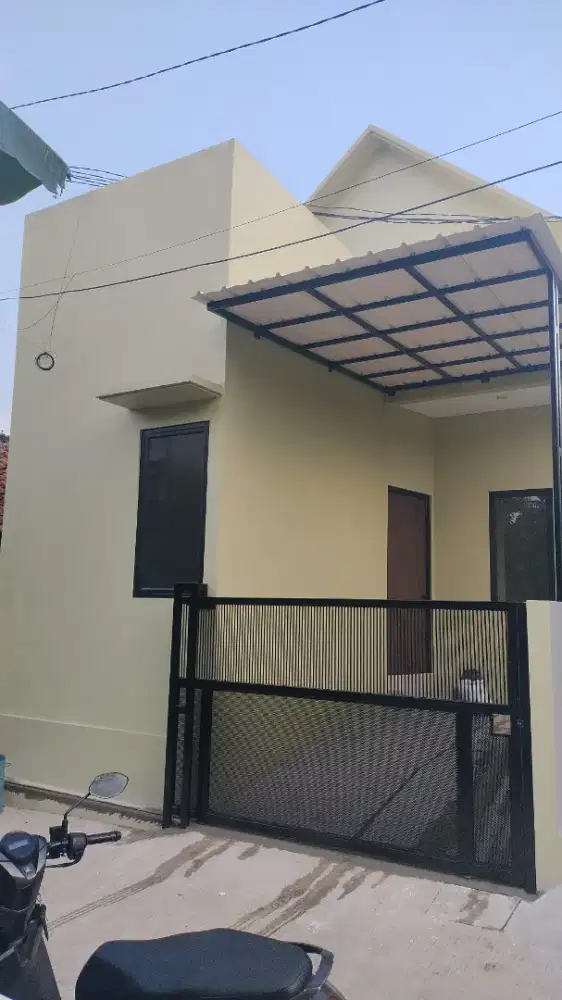 Dijual rumah di perumahan Serua makmur (Wira)