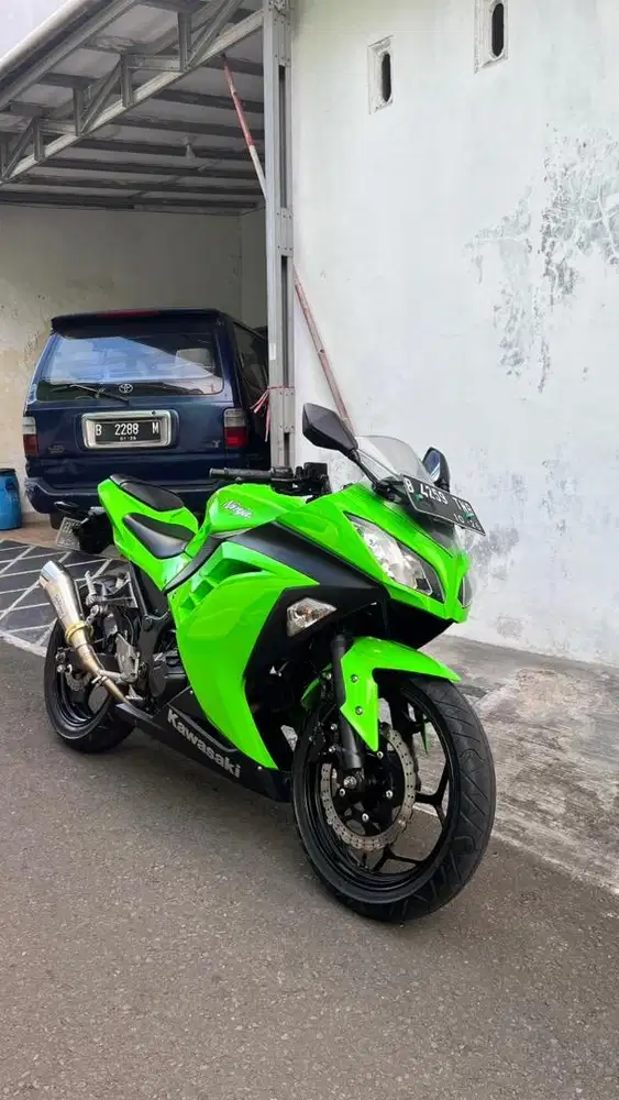 Low odo 11rb!!! Kawasaki Ninja fi 250cc tahun 2015 jual cepat jual bu