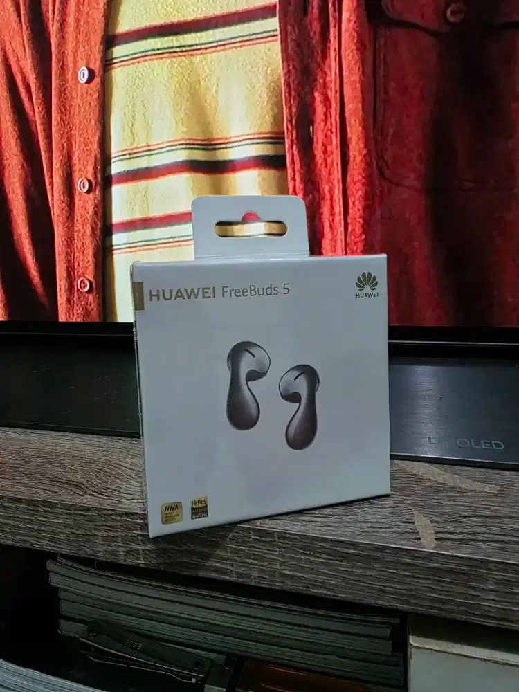 Huawei FreeBuds 5 (Brand new sealed)