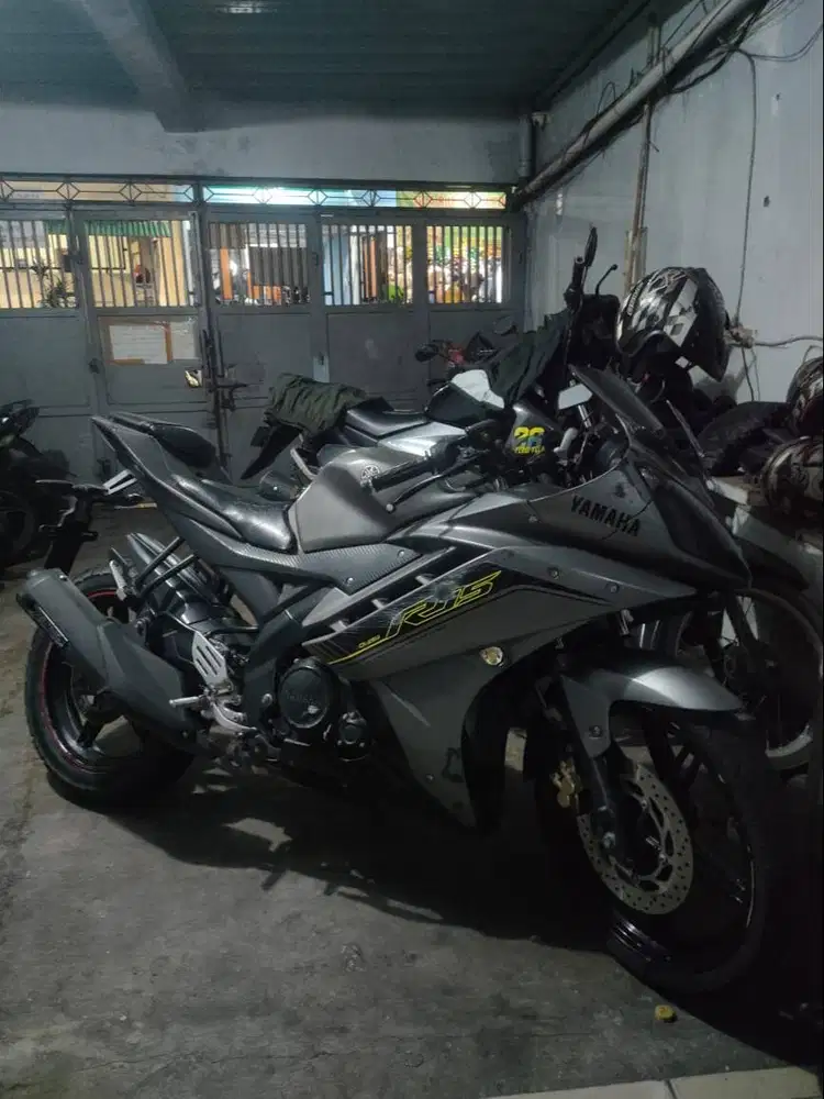 Yamaha R15 v2 2017