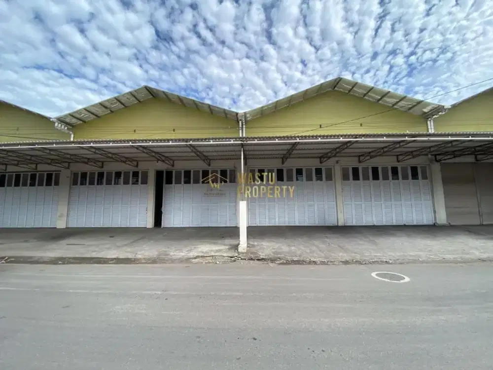 GUDANG MURAH DEKAT MALIOBORO, CUMA 3 MILYAR SAJA, NEGO