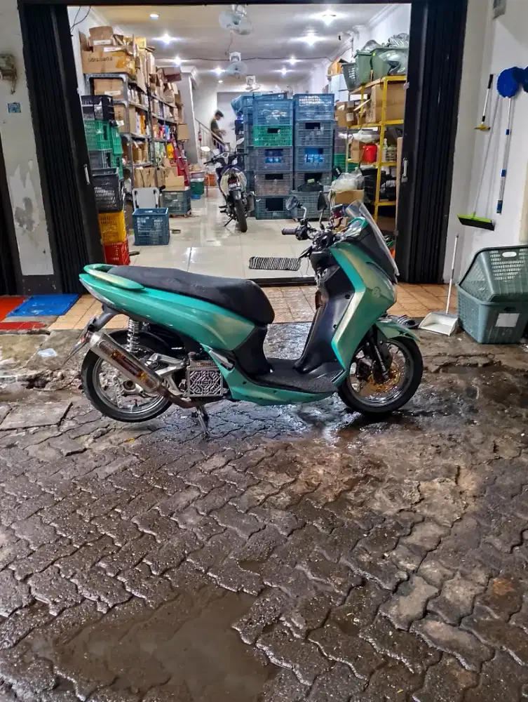 Di jual motor lexi