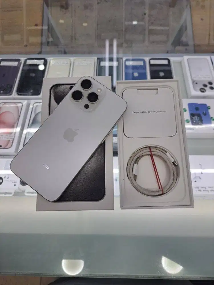 Second Apple IPhone 15 Pro Max 256GB White Titanium Ex IBOX Mulus