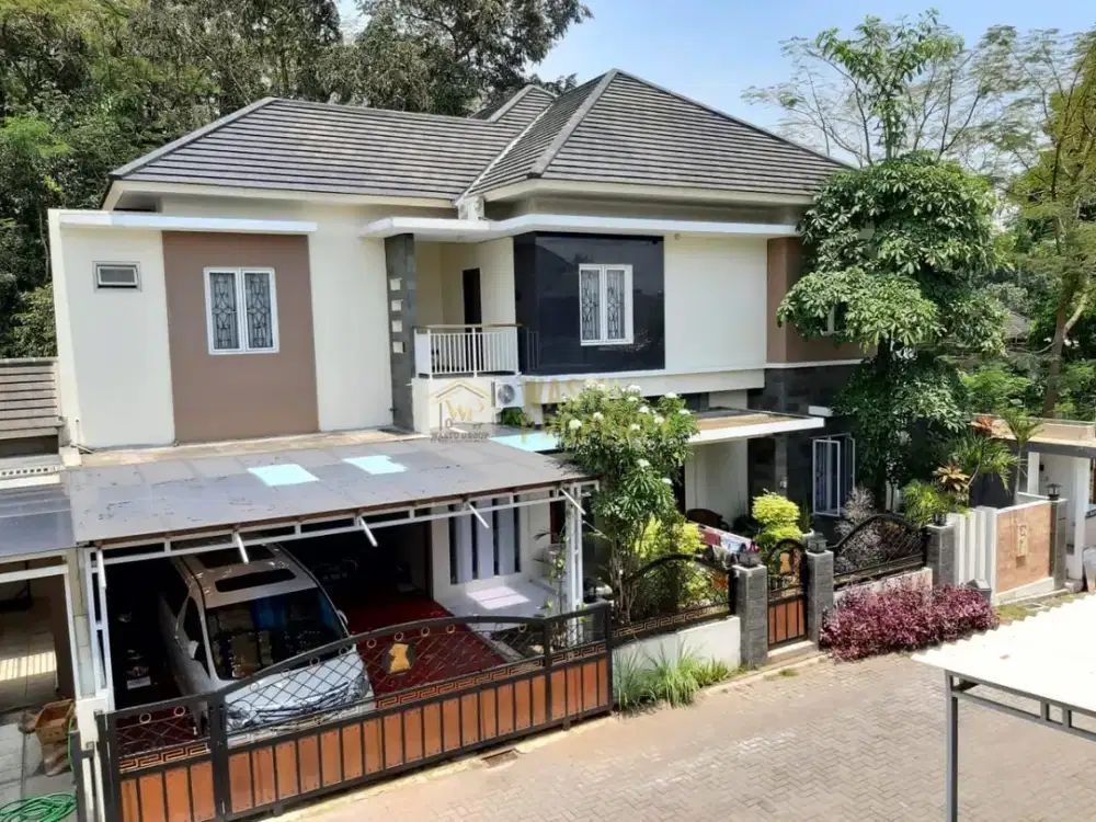 JUAL CEPAT RUMAH MEWAH TANAH LUAS DEKAT STADION MAGUWO