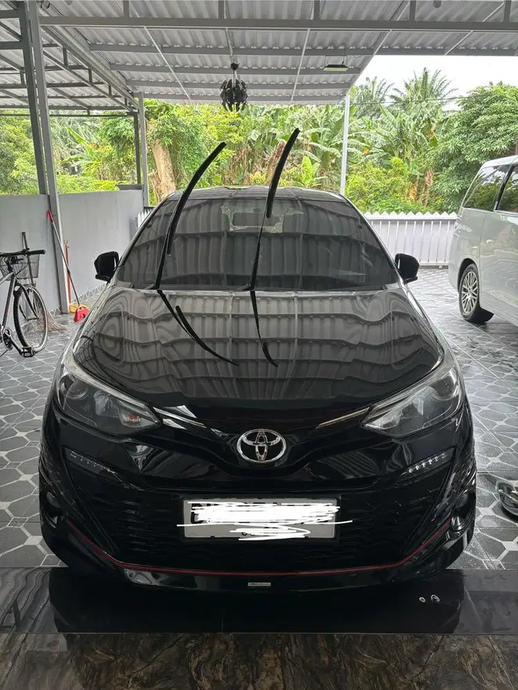 Dijual mobil yaris 2019