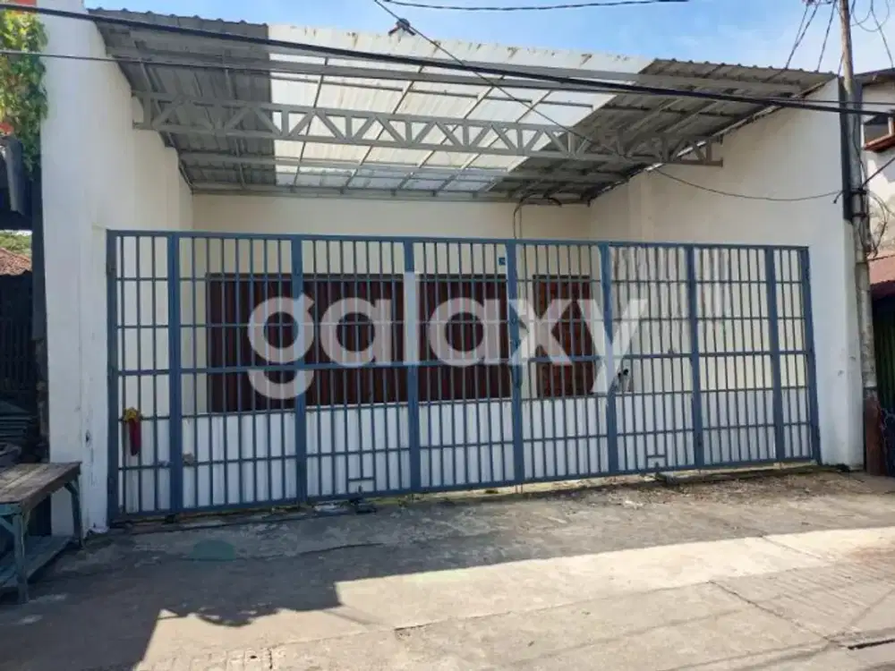 Rumah Usaha Tengah Kota Surabaya Area Komersial, Dekat Tol, Pasar Tembok, Jalan Arjuno