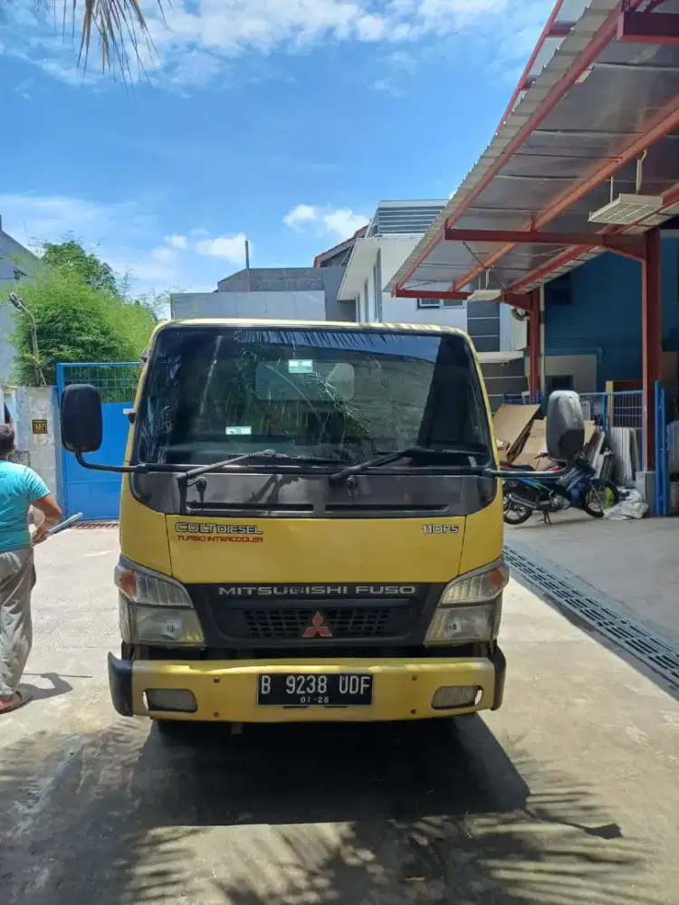 Mitsubishi Engkel 2015