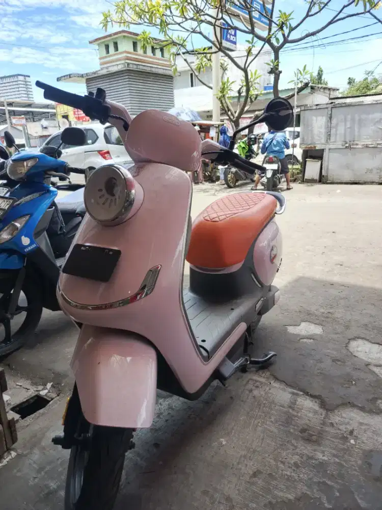 SEPEDA MOTOR LISTRIK UWINFLY T80 SECOUND
