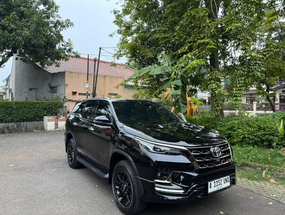 Fortuner Gr 2.8 4x4 Tetra Drive 2024 At Diesel Low Km