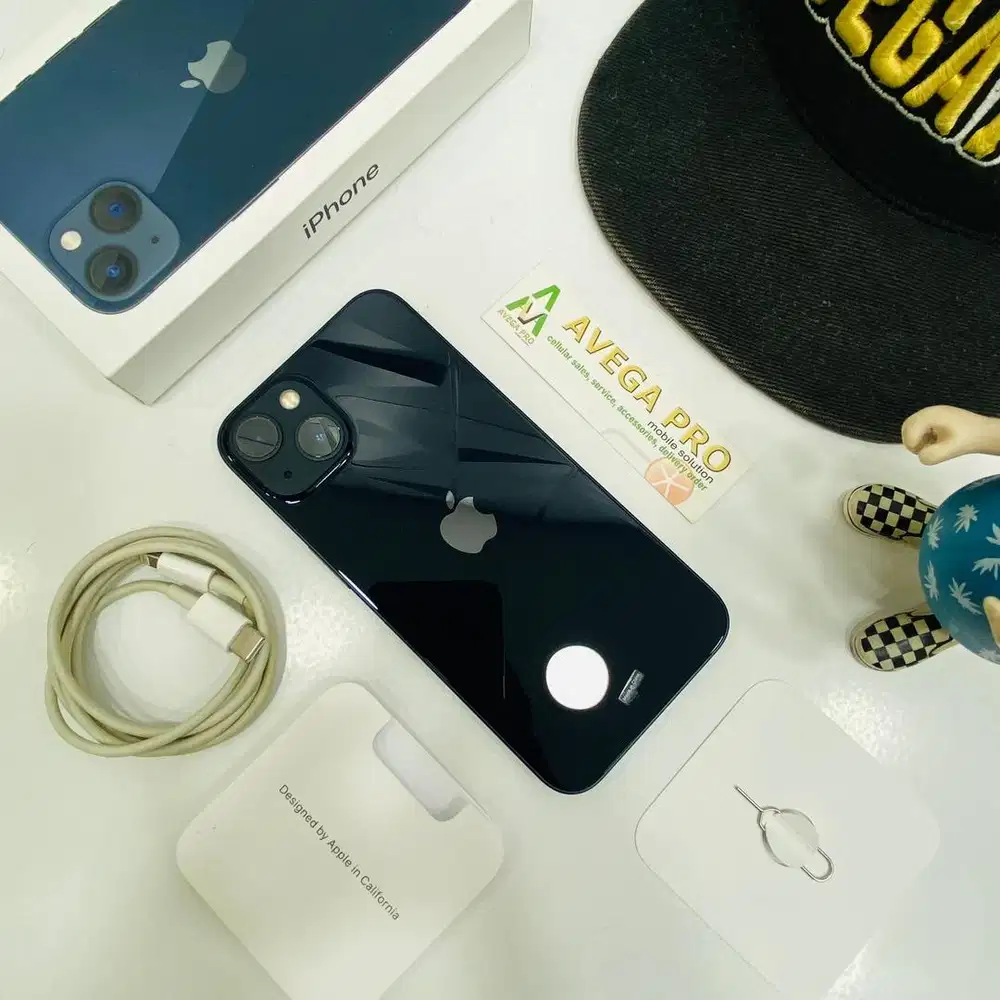 Second iphone 13 128gb midnight