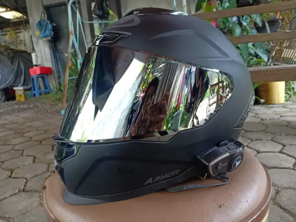 Dijual helm + intercom