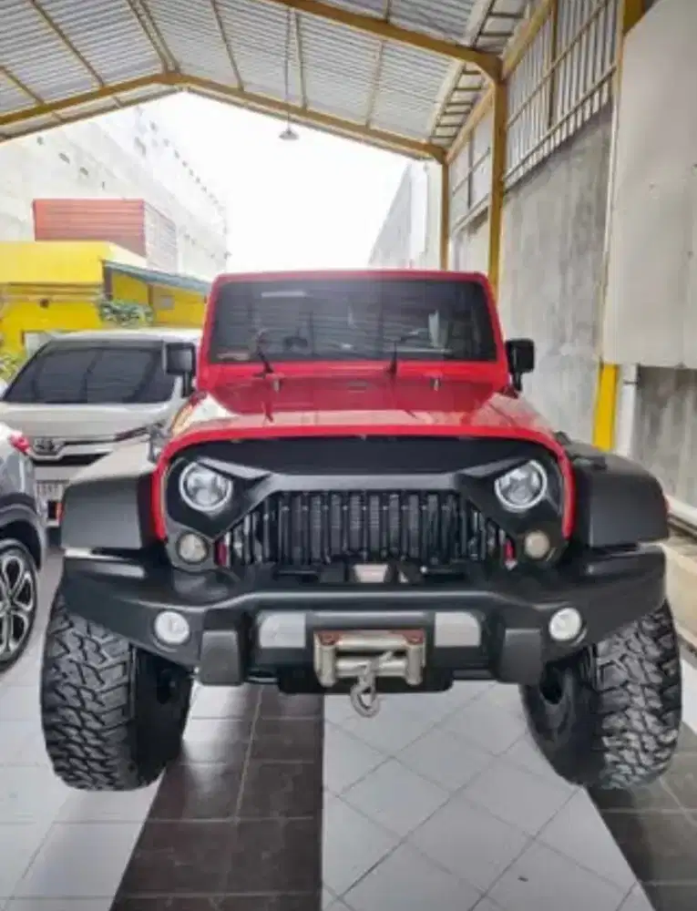 Jeep Wrangler JK Unlimited 2012 (4 Pintu) – FULL MODIF Mulus Low KM