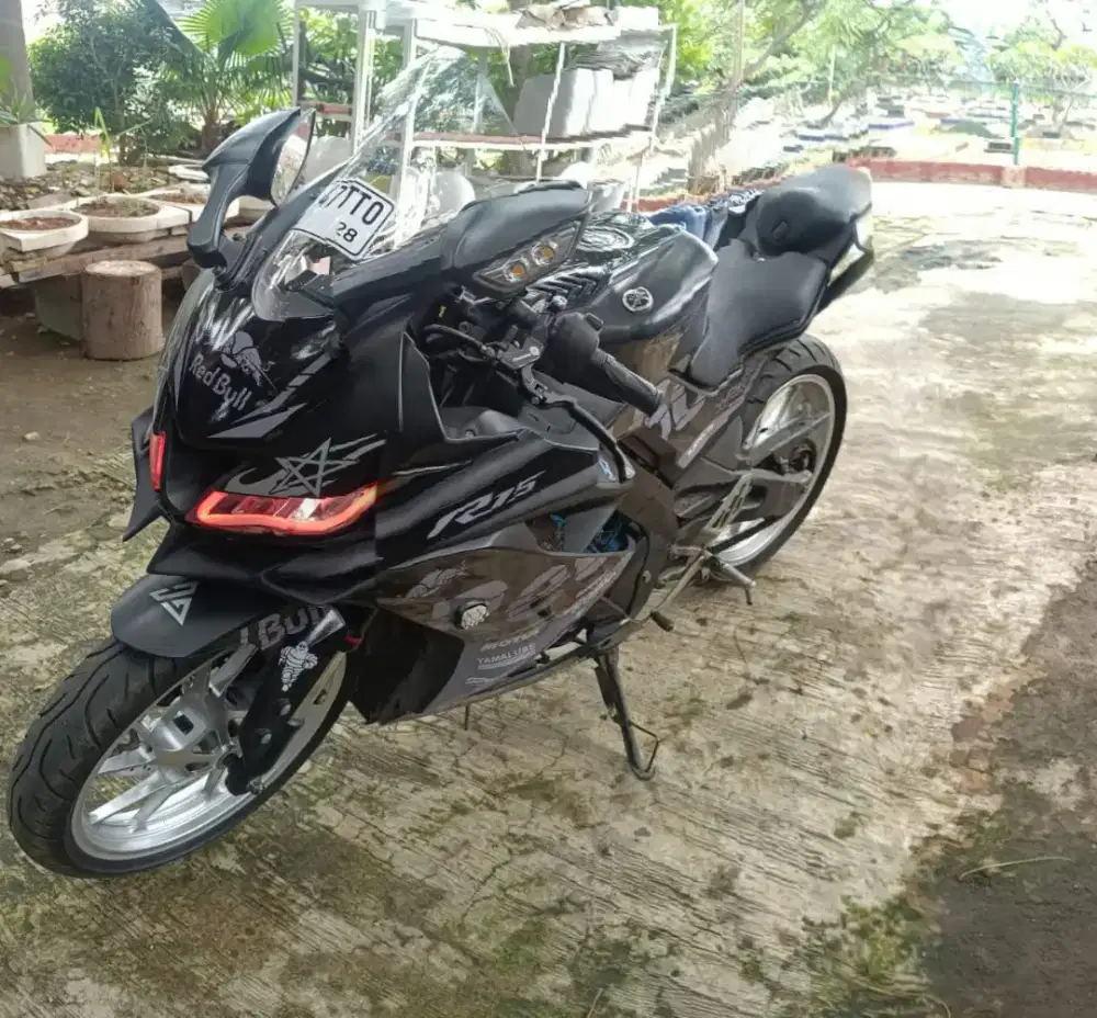 Bismillah WTS Yamaha R15V3 warna Hitam Tahun 2018