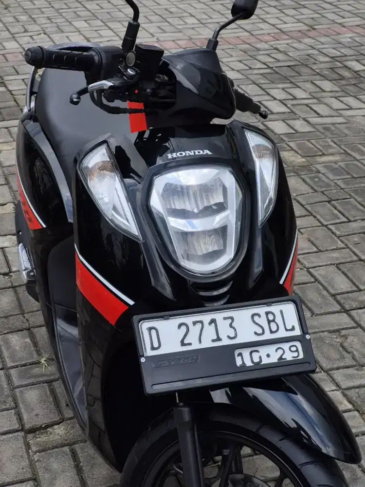HONDA GENIO CBS 2019 MULUS KM 45RB DP 1JT