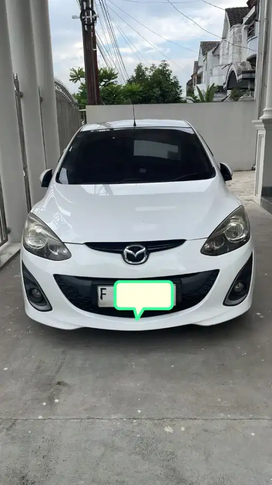TERMURAH Mazda 2 RZ 2014