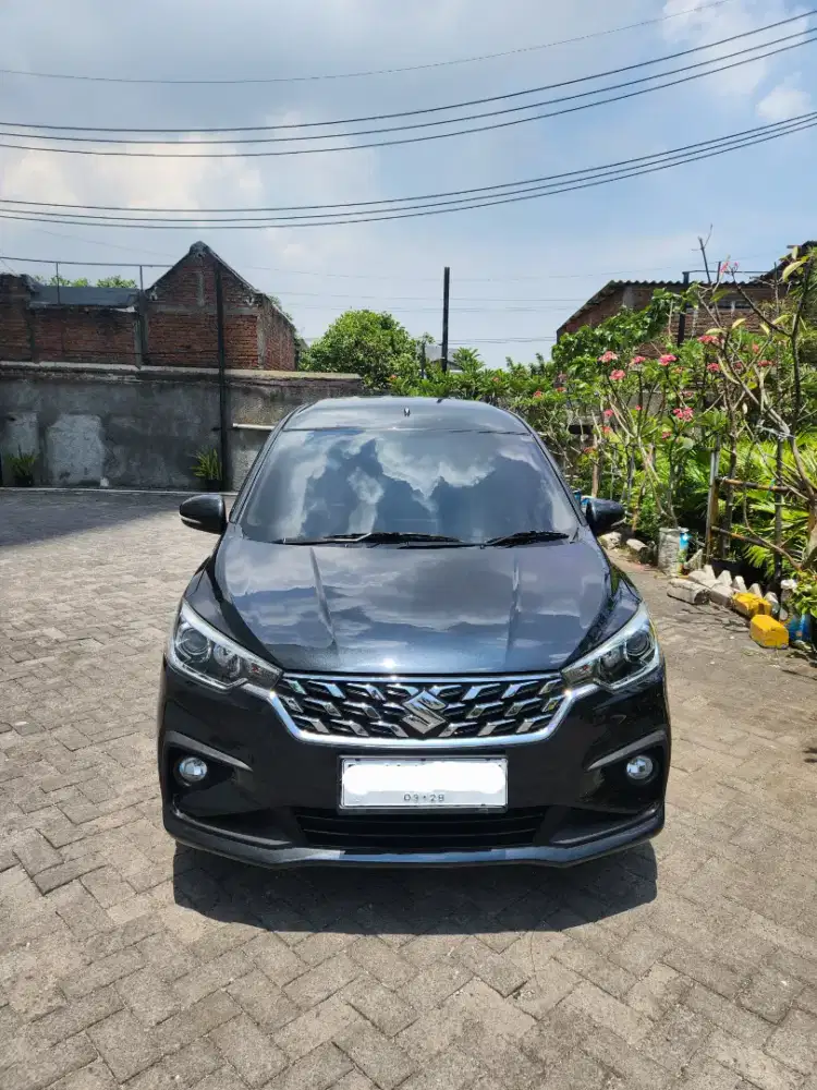 Ertiga GX Hybrid Manual 2023. Like New!!