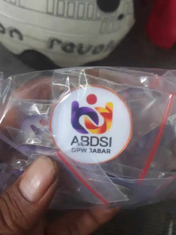 Pin kuningan murah