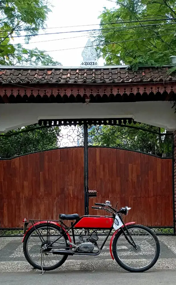 Round Tank Moped DKW Antik