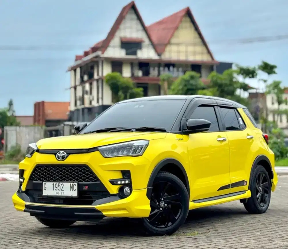 Raize 1.0GR Turbo TSS Two Tone 2022 Pajak Panjang