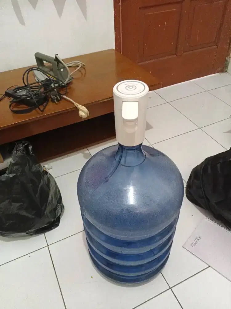 Pompa Galon merek Han river dan galon aqua