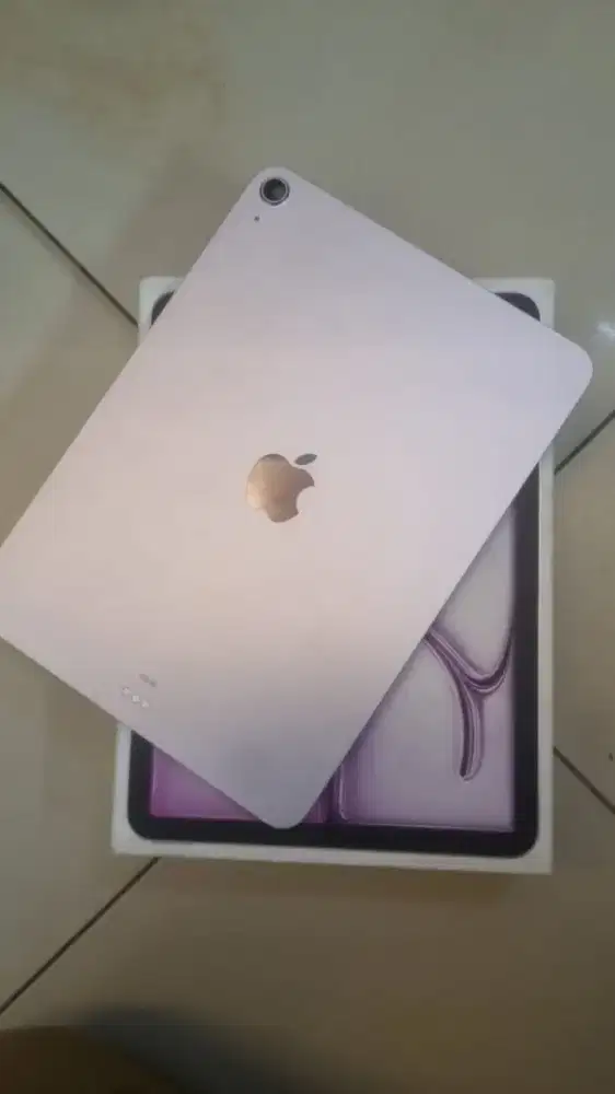 Ipad air m3 11inc wifi only 128 ibox