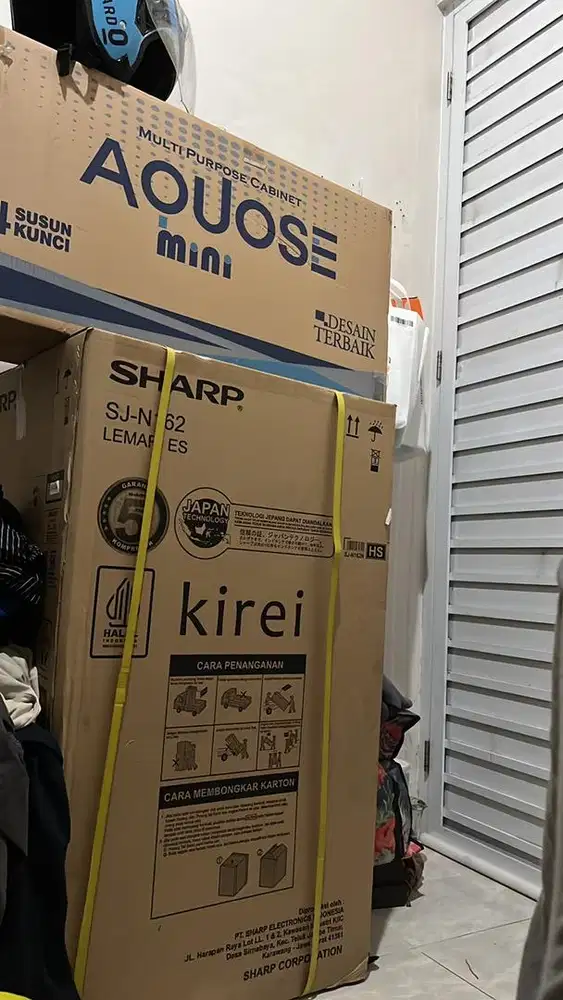 Kulkas SHARP SJ-N162 KIREI
