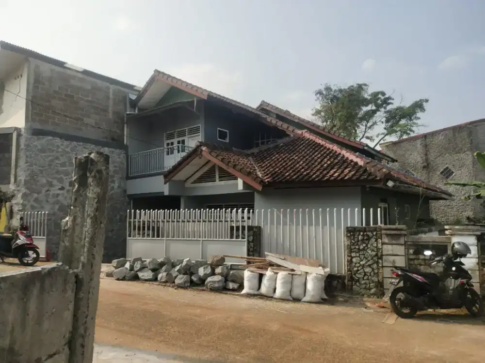 Dijual rumah Harjamukti dekat tol dan lert Cibubur strategis