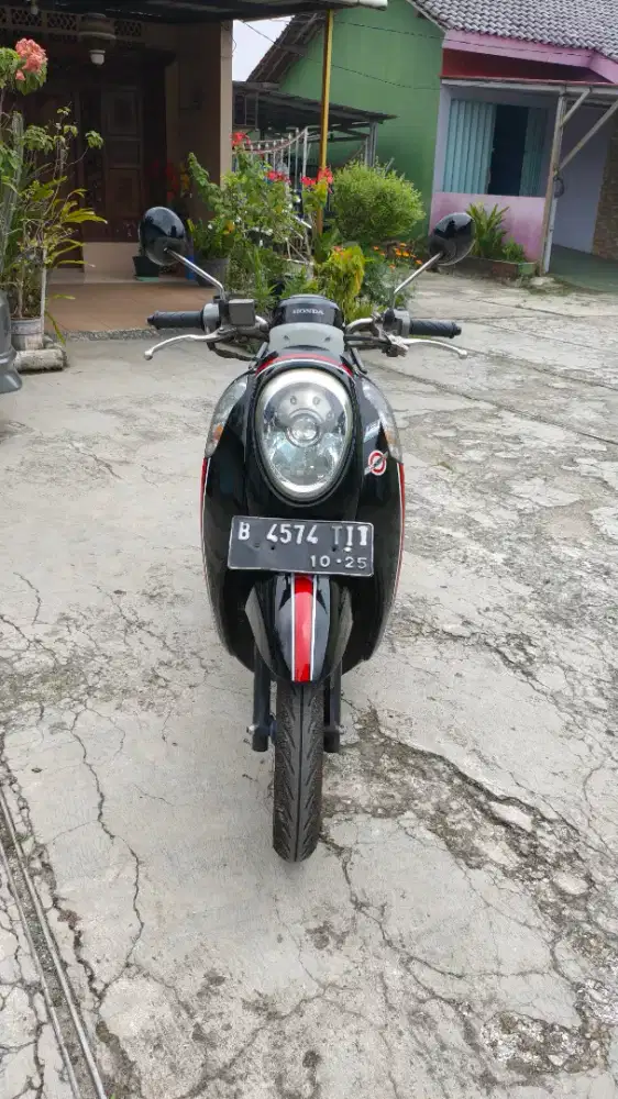 (Bismillah) Jual Scoopy Sporty 2015 pajak ON