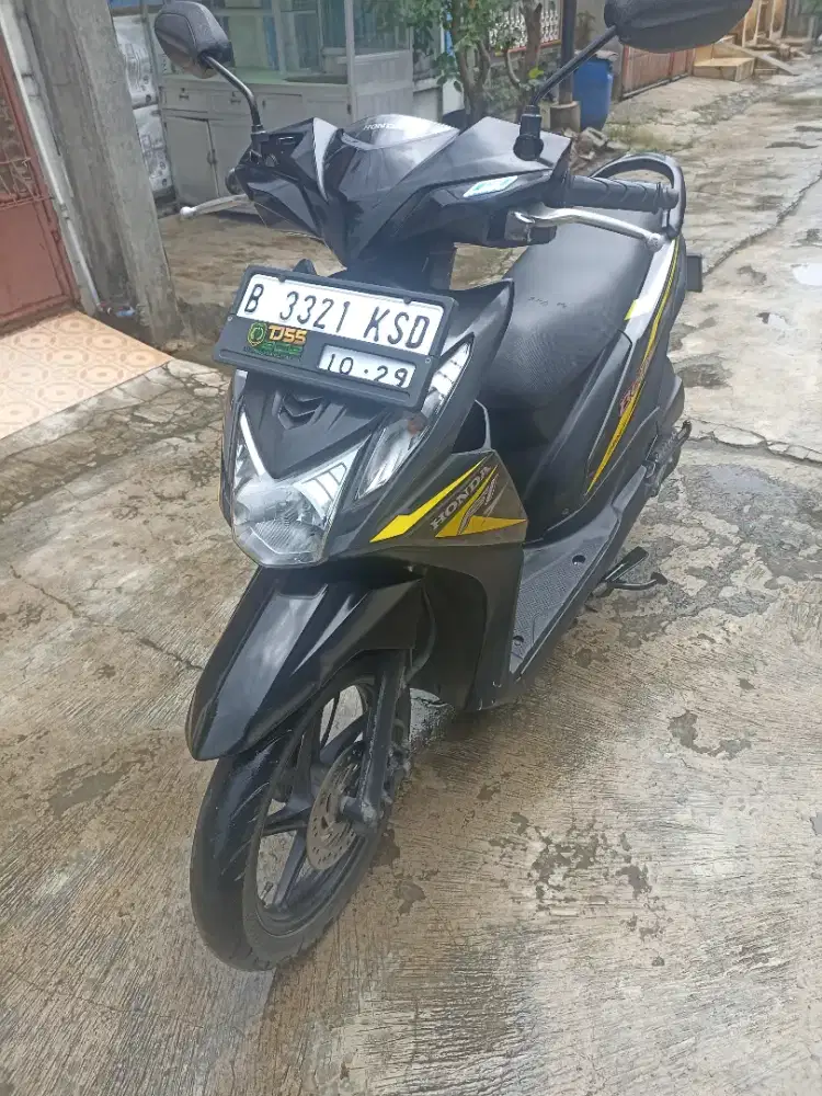 Honda beat th 2014 surat lengkap barang original unit tinggal pake