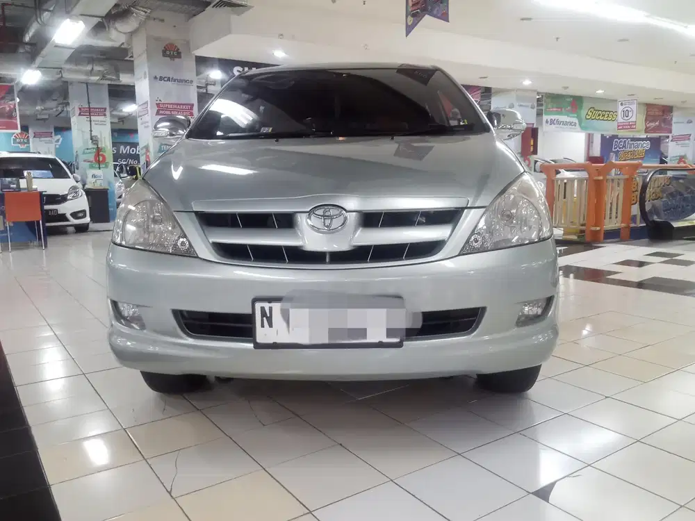 Toyota Kijang Innova 2006 Bensin