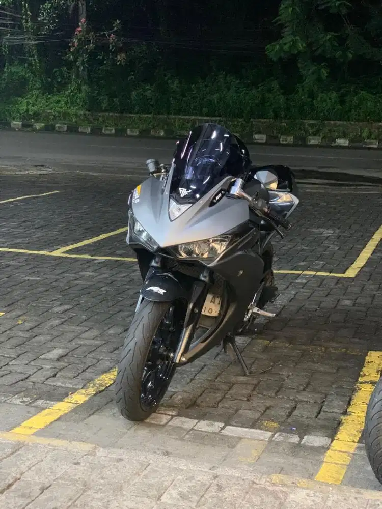 Yamaha R25 2016