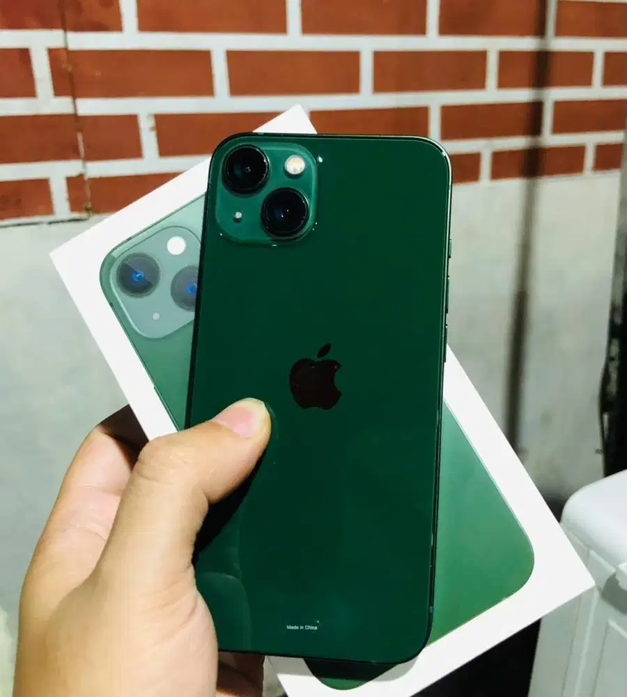 iPhone 13 128GB iBox